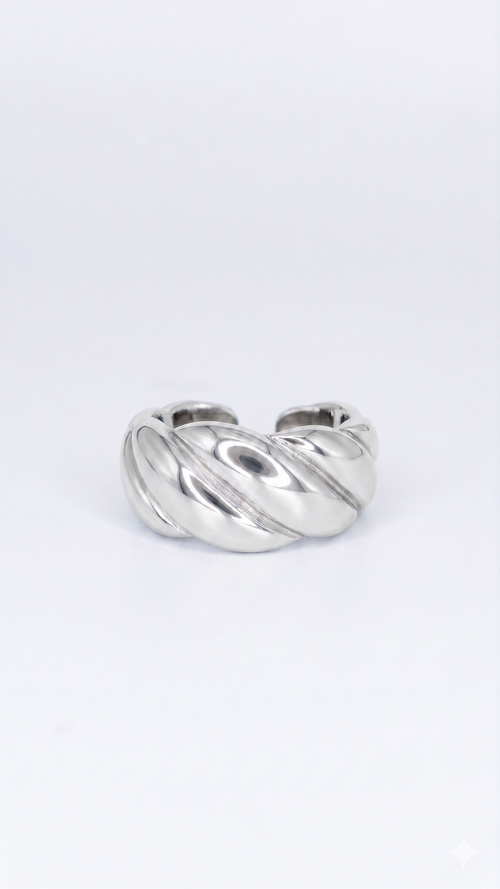 Croissant Ring